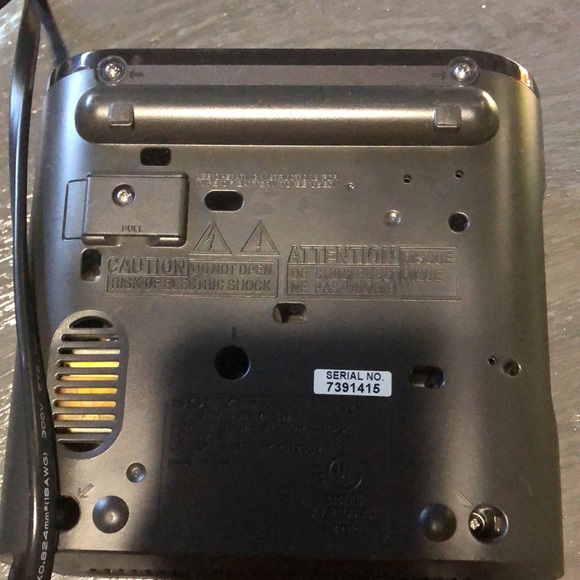 Y2K Sony Dream Machine Alarm Clock - Picture 4 of 6